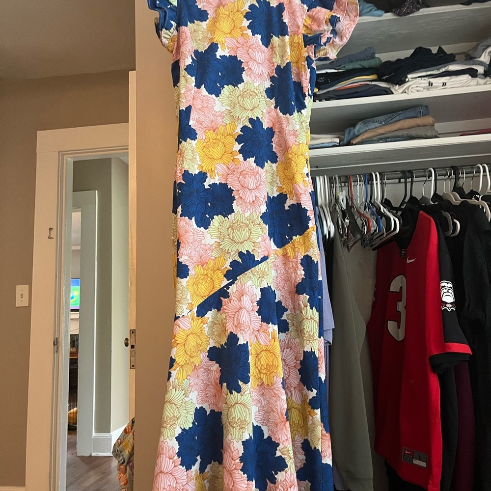 Vibrant, Floral Maxi - Perfect for any occasion!